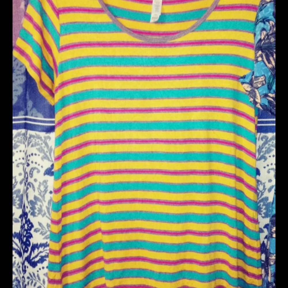 Lularoe bundle - Picture 2 of 7